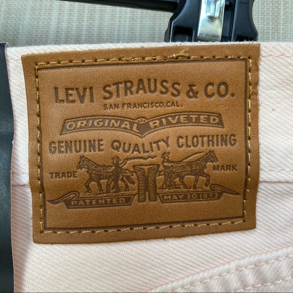 Levi’s High Loose Taper Jeans - Picture 4 of 7